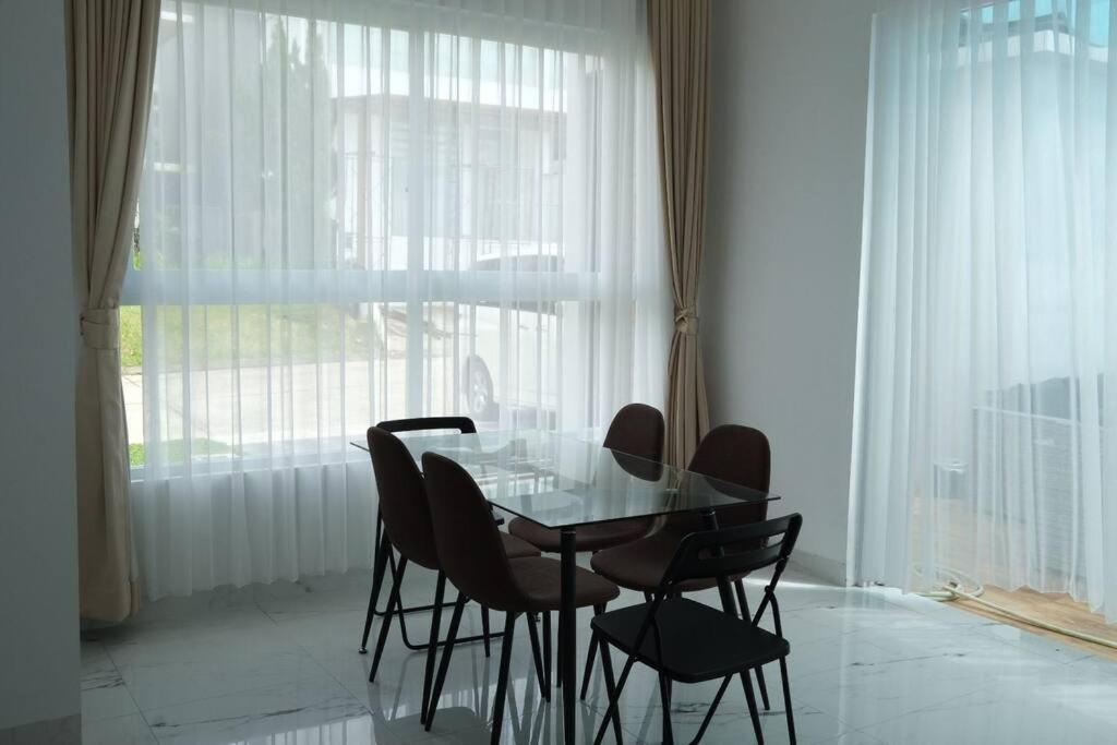Villa 55 With Pool, Karaoke And Rooftop Bogor Extérieur photo